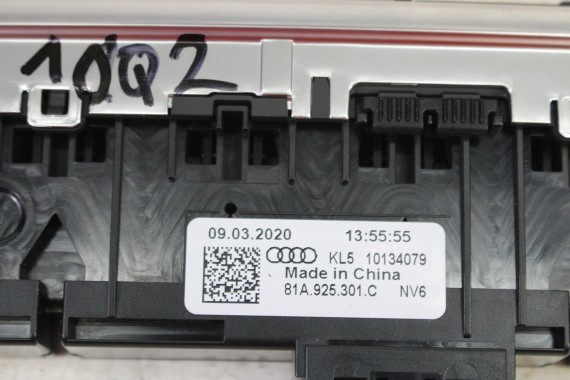 AUDI Q2 PANEL Z PRZYCISKAMI PRZYCISKI 81A925301C 81A 925 301 C przycisk przyciski przełączników 81A925301C 81A925301C 81A925301