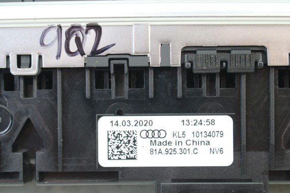 AUDI Q2 PANEL Z PRZYCISKAMI PRZYCISKI 81A925301C 81A 925 301 C przycisk przyciski przełączników 81A925301C 81A925301C 81A925301