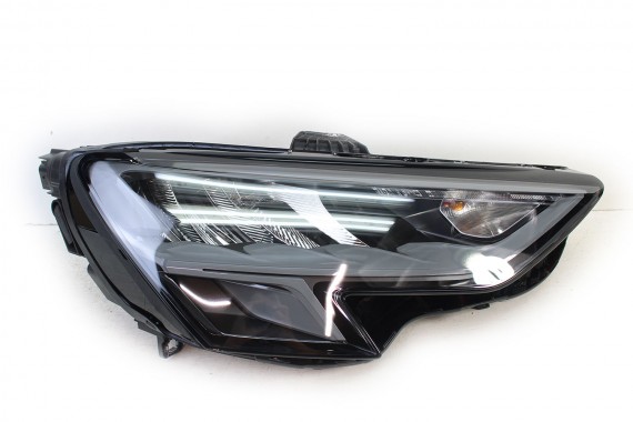 AUDI A3 8Y LAMPA PRZÓD...