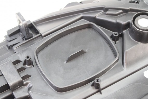 AUDI A3 8Y LAMPA PRZÓD 8Y0941012A FULL LED PRZEDNI PRZÓD REFLEKTOR 8Y0 941 012 A PRAWY UK Anglik
