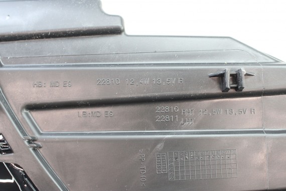 AUDI A3 8Y LAMPA PRZÓD 8Y0941012A FULL LED PRZEDNI PRZÓD REFLEKTOR 8Y0 941 012 A PRAWY UK Anglik