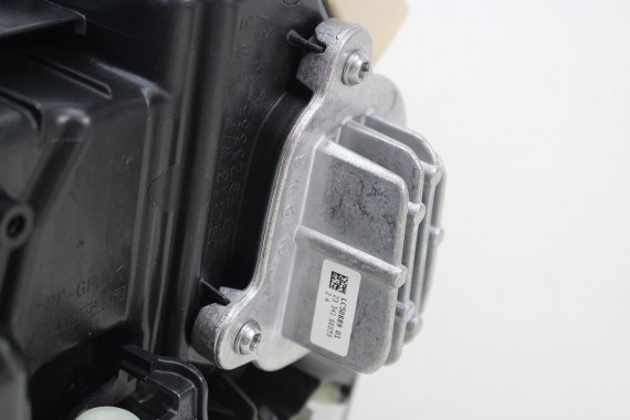 AUDI Q2 FL LAMPA PRZÓD 81A941012D FULL LED PRZEDNI PRZÓD REFLEKTOR 81A 941 012 D PRAWY LIFT 	Q2 GA 81A