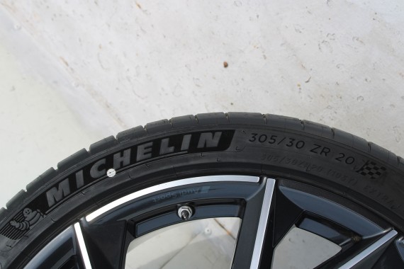 AUDI R8 II 4S FELGI 4S0601025CB 18 cali + OPONY LETNIE KOŁA felga 11J*20H2 ET47 opona 4S0601025BT SPORT 5-V-Speichen Michelin
