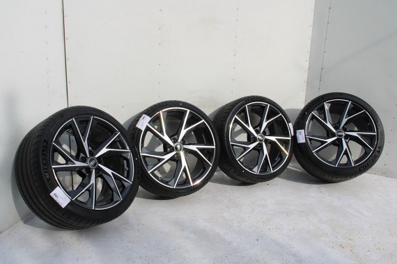 AUDI R8 II 4S FELGI 4S0601025CB 18 cali + OPONY LETNIE KOŁA felga 11J*20H2 ET47 opona 4S0601025BT SPORT 5-V-Speichen Michelin