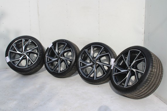 AUDI R8 II 4S FELGI 4S0601025CB 18 cali + OPONY LETNIE KOŁA felga 11J*20H2 ET47 opona 4S0601025BT SPORT 5-V-Speichen Michelin