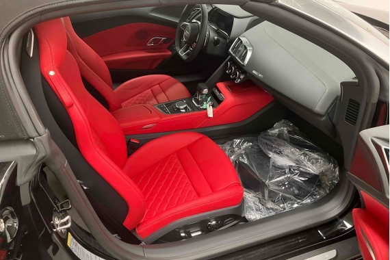 AUDI R8 CABRIO WYKOŃCZENIE poszycie OSŁONA 4S7825299A dolne słupka słupki RAMA DACHU 25D czarny 4S7 825 299 A
