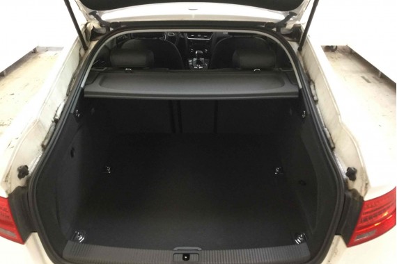 AUDI A5 SPORTBACK BOCZEK DYWAN TAPICERKA BAGAZNIKA 8T8864483 8T8861529 8T0863463 8T8863879M 8T8863880M boczki bagażnik tapicerka