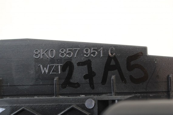 AUDI A4 A5 Q5 SQ5 FL POPIELNICZKA 8K0857951C 8K0 857 951 C schowek zapalniczka przednia przód tunelu konsoli 8K0857951 WZT V10