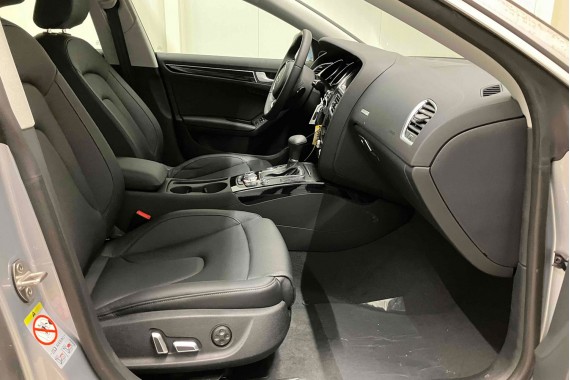 AUDI A4 A5 TUNEL ŚRODKOWY PODŁOKIETNIK SKÓRA 8K 8T 8K0864283 8K0864207 8K0863244 6PS - czarny (soul) 8K0863244E