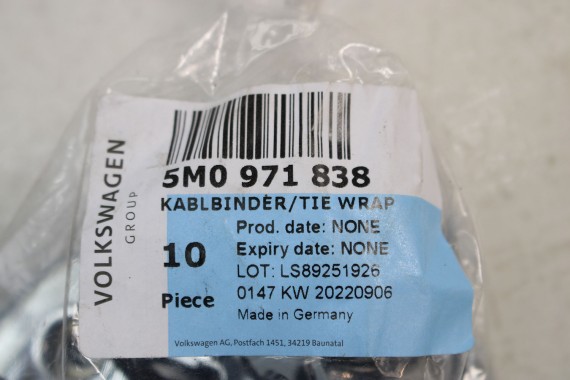 AUDI UCHWYT MOCOWANIE BAGAŻNIKA 1K0864203C 1K0 864 203 C bagażu 1K0864203 ładunku uchwyty chrom uchwyt zabezpieczenie ładunków
