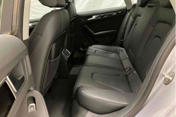AUDI A4 A5 8K ZAŚLEPKA FOTELI TYŁ 8T0887233 8T0887187 8T0 887 187 zaślepka wykończenie MOCOWANIE ISOFIX UCHWYT + ZAŚLEPKA osłona