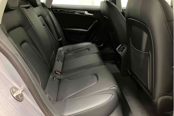 AUDI A4 A5 8K ZAŚLEPKA FOTELI TYŁ 8T0887233 8T0887187 8T0 887 187 zaślepka wykończenie MOCOWANIE ISOFIX UCHWYT + ZAŚLEPKA osłona