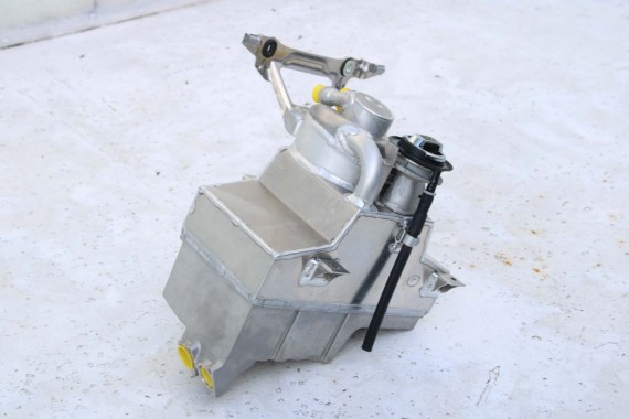 AUDI R8 II 4S ZBIORNIK OLEJU 4S0115373F pojemnik LIFT 4S0 115 373 F 079907660A 4S0103485A pojemnik 4S0115373F MISKA 4S0115373F