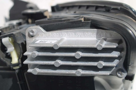SEAT TARRACO PRZÓD MASKA ZDERZAK maska pas przedni lampy wzmocnienie błotnik lampa 2T2T LC9X głęboka czerń FULL LED