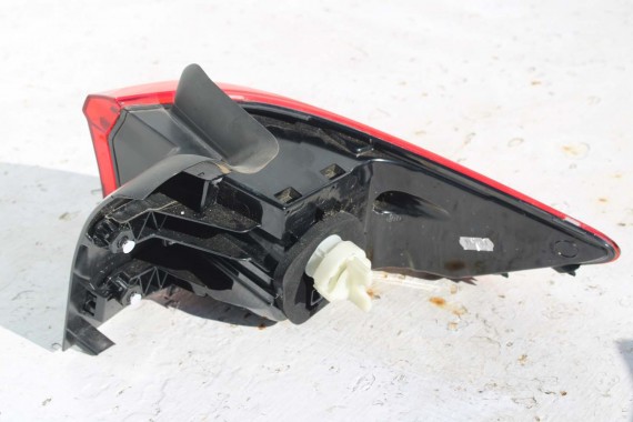 SEAT TARRACO TYŁ ZDERZAK + KLAPA BAGAŻNIKA + LAMPY lampa tylny 2T2T LC9X głęboka czerń LED ledy 5FJ807434  5FJ807521 5FJ827025A