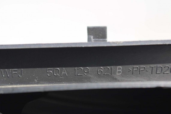 AUDI VW SEAT SKODA ŁAPAK WLOT POWIETRZA PASA 5Q0129254E 5Q0 129 254 E kierownica łapacz dolot kanał 5Q0129254K 5Q0 129 254 E