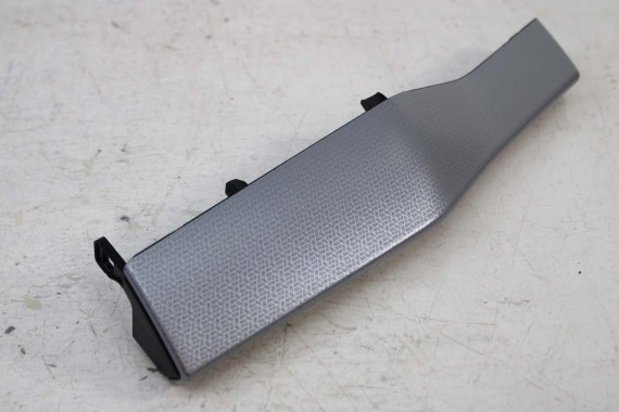 SEAT TARRACO LISTWY OZDOBNE 5FJ858415 5FJ858416 WYKOŃCZENIE DEKORY 82V czarny tapicerka wykończenie 5FJ858415A 5FJ858415A