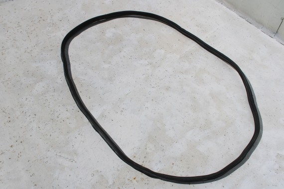 VW POLO USCZELKA KLAPY TYŁ 6R6827705B karoseryjna bgażnika 6R6827705C 6R6 827 705 B 6R6 827 705 C 6R 6C 6R6827705 6R6827705B