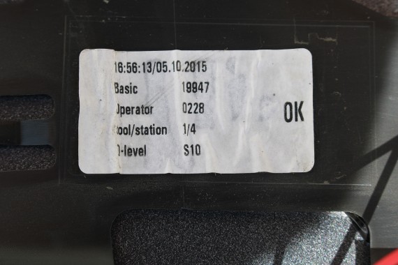 AUDI Q7 SPOJLER KLAPY 4M0827933 LAMPKA STOPU LAMPA KLAPA TYŁ bagażnika 4M0945097 4M0945097 4M 4M0827933A 4M0827933B 4M0 827 933