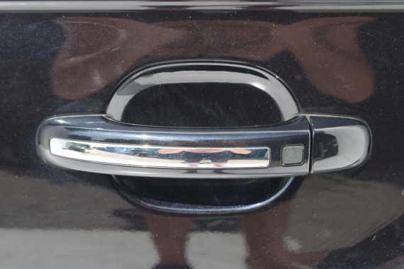 AUDI Q7 DRZWI LEWE PRZÓD + TYŁ STRONA LEWA przednie + tylne 2 sztuki 4L Kolor 2T2T LC9X Głęboka Czarny 4L0831051 4L0833051 LIFT
