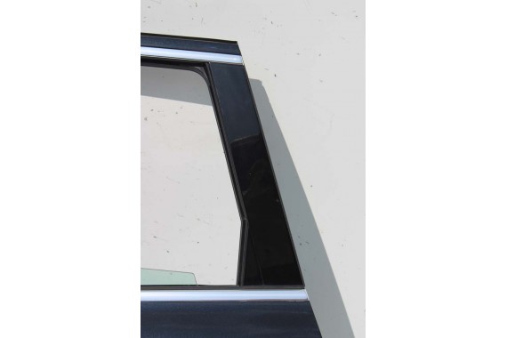 AUDI Q7 DRZWI LEWE PRZÓD + TYŁ STRONA LEWA przednie + tylne 2 sztuki 4L Kolor 2T2T LC9X Głęboka Czarny 4L0831051 4L0833051 LIFT