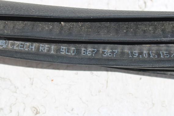 SKODA YETI USCZELKA DRZWI 5L0867367 5L0 867 367 karoseryjna 5L0867367A 5L0867367C tył tylna 5L0867367 5L0867367A 5L0867367C