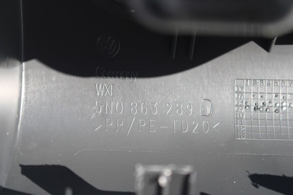 VW TIGUAN WYKOŃCZENIE TUNELU PODŁOKIETNIKA 5N0863289D 5N0819203 OBUDOWA WYKOŃCZENIE TUNELA LIFT 5M0862533D 7N0862533 5N0863289