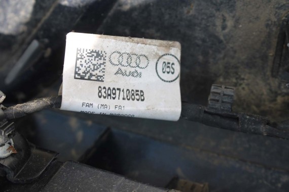 AUDI Q3 83A II PRZÓD maska błotniki zderzak pas przedni lampy wzmocnienie błotnik lampa FULL B9B9 LX5E Kosmosblau Niebieski F3
