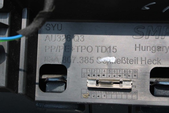 AUDI Q3 83A II TYŁ ZDERZAK + KLAPA BAGAŻNIKA + LAMPY lampa tylny Matrix B9B9 LX5E Kosmosblau Niebieski F3 83A827025 83A807511