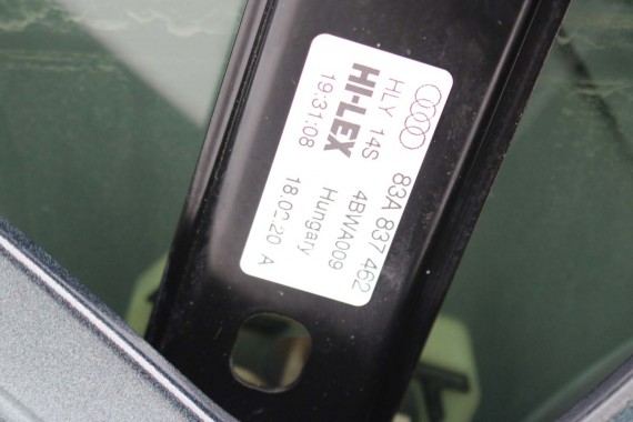 AUDI Q3 II 83A DRZWI PRAWE PRZÓD + TYŁ STRONA PRAWA przednie + tylne 2 sztuki B9B9 LX5E Kosmosblau Niebieski 83A831052 83A833052
