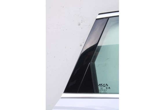 AUDI Q3 II 83A DRZWI PRAWE PRZÓD + TYŁ STRONA PRAWA przednie + tylne 2 sztuki 2Y2Y LS9R Gletscherweiss Biały 83A831052 83A833052