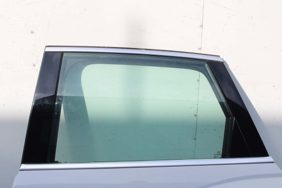 AUDI Q3 II 83A DRZWI LEWE PRZÓD + TYŁ STRONA LEWA przednie + tylne 2 sztuki 2Y2Y LS9R Gletscherweiss Biały 83A831051 83A833051