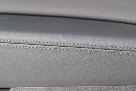 AUDI Q3 83A II FOTELE KOMPLET FOTELI siedzeń siedzenia tapicerka skóra czarne F3 N1M Leder/Kunstleder mono.pur 550-Kombination