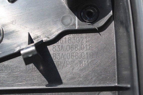 AUDI Q3 83A II FOTELE KOMPLET FOTELI siedzeń siedzenia tapicerka skóra czarne F3 N1M Leder/Kunstleder mono.pur 550-Kombination