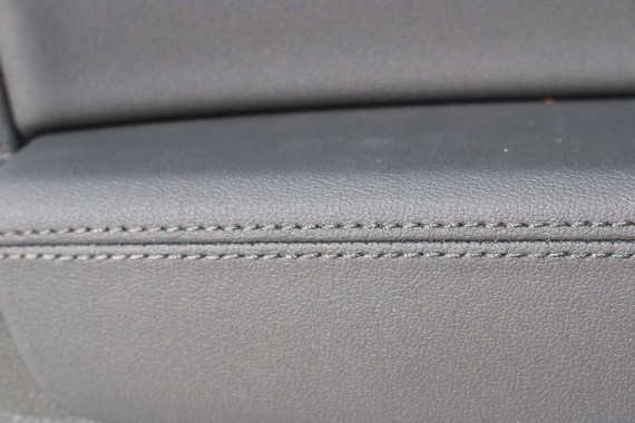 AUDI Q3 83A II FOTELE KOMPLET FOTELI siedzeń siedzenia tapicerka skóra czarne F3 N1M Leder/Kunstleder mono.pur 550-Kombination