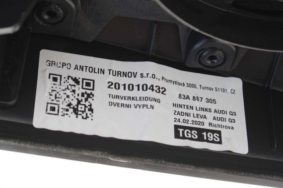 AUDI Q3 83A II FOTELE KOMPLET FOTELI siedzeń siedzenia tapicerka skóra czarne F3 N1M Leder/Kunstleder mono.pur 550-Kombination
