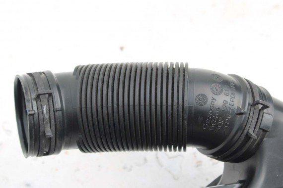 AUDI VW SEAT SKODA ŁAPAK WLOT POWIETRZA PASA 5Q0129254B 5Q0 129 254 B kierownica łapacz dolot kanał 5Q0129254J 5Q0129254A