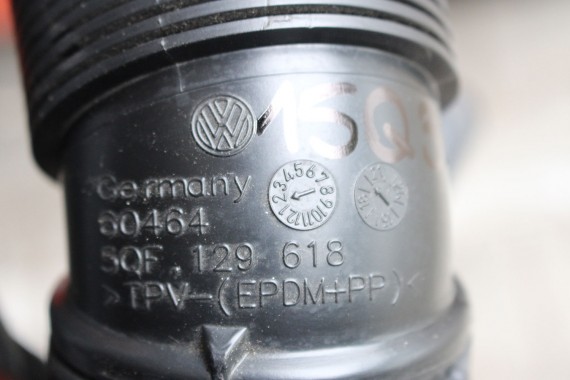 AUDI VW SEAT SKODA ŁAPAK WLOT POWIETRZA PASA 5Q0129254B 5Q0 129 254 B kierownica łapacz dolot kanał 5Q0129254J 5Q0129254A