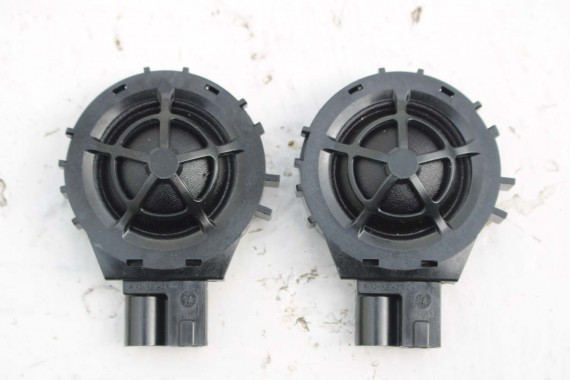 AUDI Q2 Q3 GŁOŚNIKI ZESTAW GŁOŚNIKÓW 83A035399 83A035415 83A035411 83A035398 83A035382 FL LIFT GŁOŚNIK TUBA A1 A3 83A 035 411