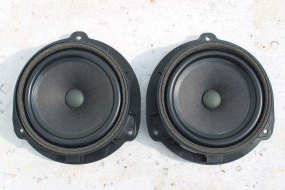 AUDI Q2 Q3 GŁOŚNIKI ZESTAW GŁOŚNIKÓW 83A035399 83A035415 83A035411 83A035398 83A035382 FL LIFT GŁOŚNIK TUBA A1 A3 83A 035 411