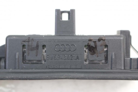 AUDI A5 Q3 Q5 OŚWIETLENIE 8W6943021A REJESTRACJI LAMPKA LED TABLICY REJESTRACYJNEJ 8W6943021 8W6 943 021 8W F5 81A 80A FY Q7 4M
