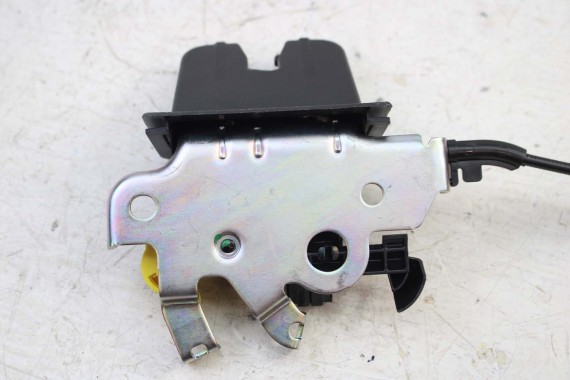 AUDI Q3 KLAPA ELEKTRYCZNA 83A827851B 81A827506 5TA827887C 4G0959831D KOMPLET SIŁOWNIKÓW KLAPY SIŁOWNIK ZESTAW 83A F3 83A827851D