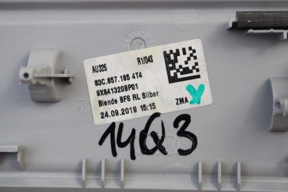 AUDI Q3 LISTWY OZDOBNE KONSOLI DEKOR 83C857185 dekory 83C 857 185 83C857185 4T4 83A F3 Kolor 4T4 silber flex metallic 83C857185