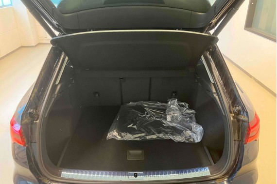 AUDI Q3 F3 BOCZEK DYWAN TAPICERKA BAGAŻNIKA 83A861529B 83A863879E 83A863880D boczki bagażnik tapicerka 83A864483B 83A 861 529