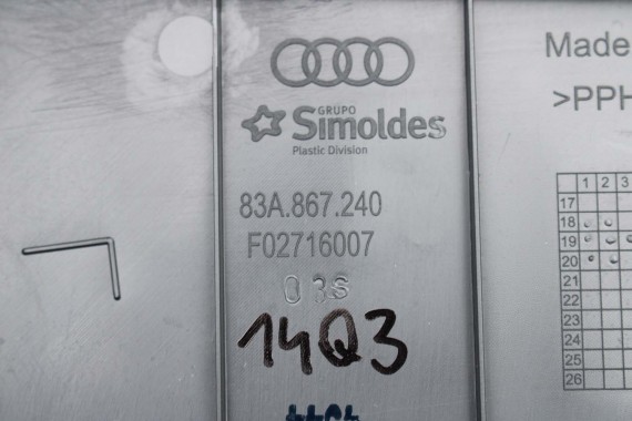 AUDI Q3 POSZYCIE SŁUPEK B 83A867239 83A867240 83A 867 239 240 dolne podłogi kolor szary SŁUPKA srebrny 83A867239 83A867240