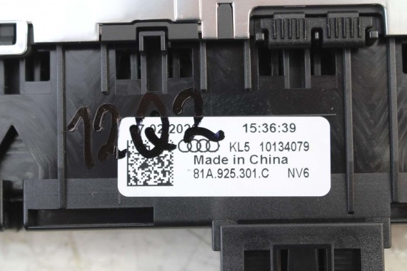 AUDI Q2 PANEL Z PRZYCISKAMI PRZYCISKI 81A925301C 81A 925 301 C przycisk przyciski przełączników 81A925301C 81A925301C 81A925301