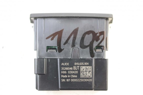 AUDI A1 A3 Q2 GNIAZDO USB 8Y0035954 8Y0 035 954 PRZETWORNIK NAPIĘCIA USB PRZYŁĄCZE Podwójne gniazdo 8Y0035954