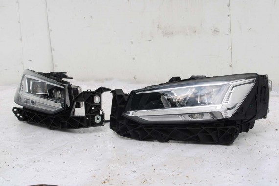 AUDI Q2 PRZÓD maska błotniki zderzak pas przedni lampy wzmocnienie błotnik lampa 81A FULL LED Kolor: G3G3	LX7M 	Nanograu Szary