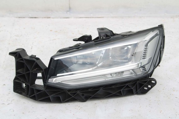 AUDI Q2 PRZÓD maska błotniki zderzak pas przedni lampy wzmocnienie błotnik lampa 81A FULL LED Kolor: G3G3	LX7M 	Nanograu Szary