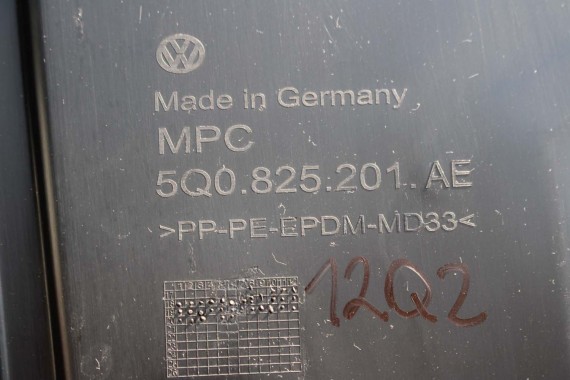 AUDI A3 Q2 VW GOLF 7 VII OSŁONA PODŁOGI 5Q0825201AE 5Q0825202L 5Q0825201AF 5Q0825202E 5Q0825201J 5Q0825202J 5Q0825271 5Q0825272A